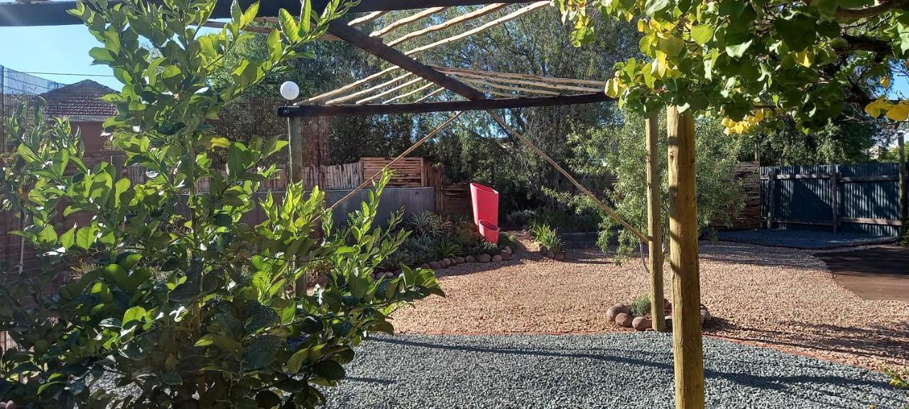 Mitat Guesthouse Beaufort West Exterior photo
