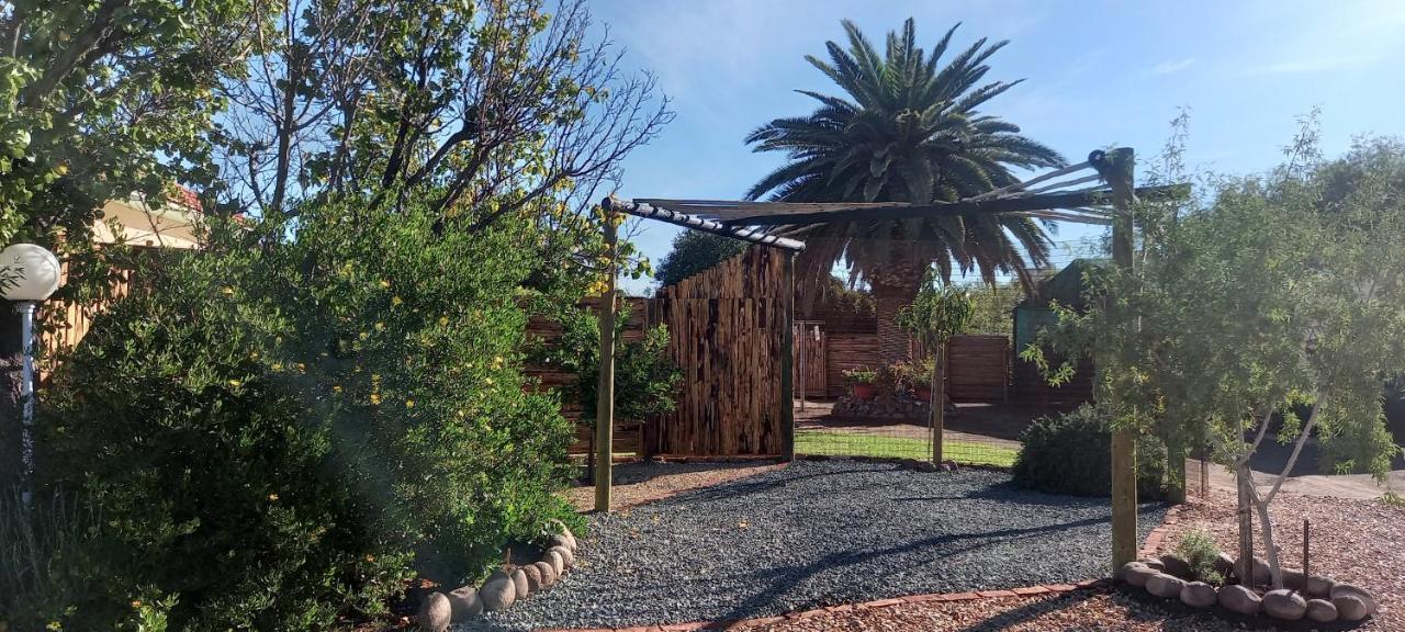 Mitat Guesthouse Beaufort West Exterior photo