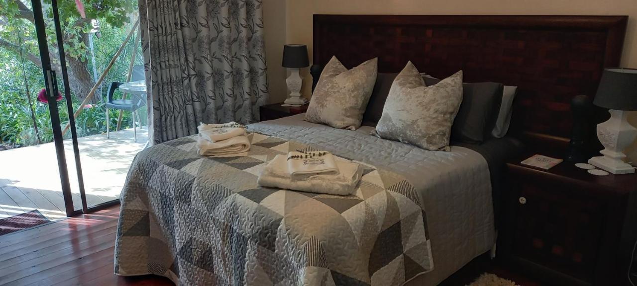 Mitat Guesthouse Beaufort West Exterior photo