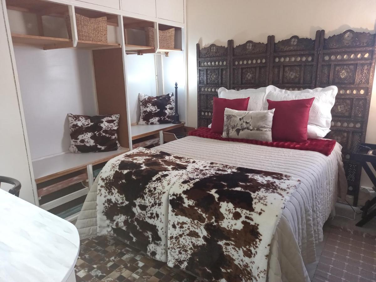 Mitat Guesthouse Beaufort West Exterior photo